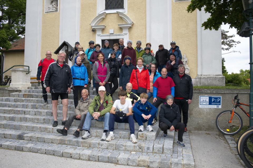 Gruppenfoto Marktkirche Fischamend